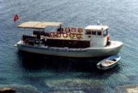 Dive boat